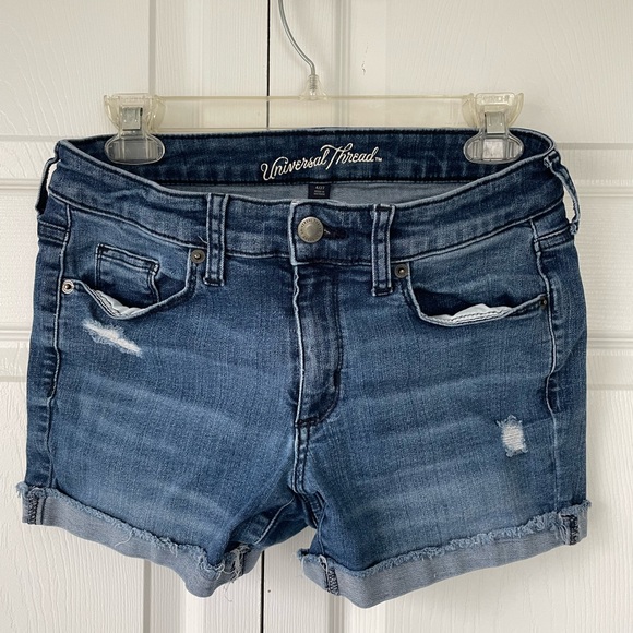 Universal Thread Mid Rise Shorts - Picture 1 of 6